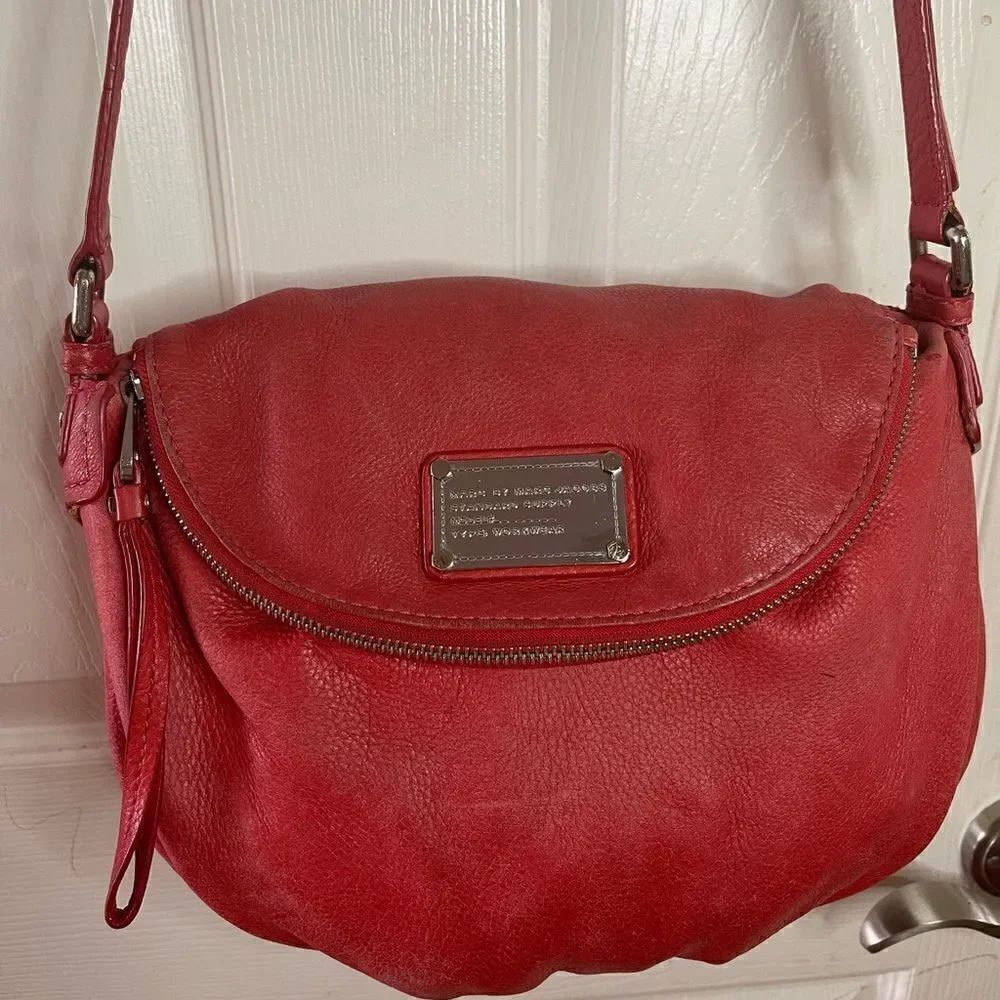 Marc by Marc Jacobs leather blood orange shoulder bag silver tone hardwa…